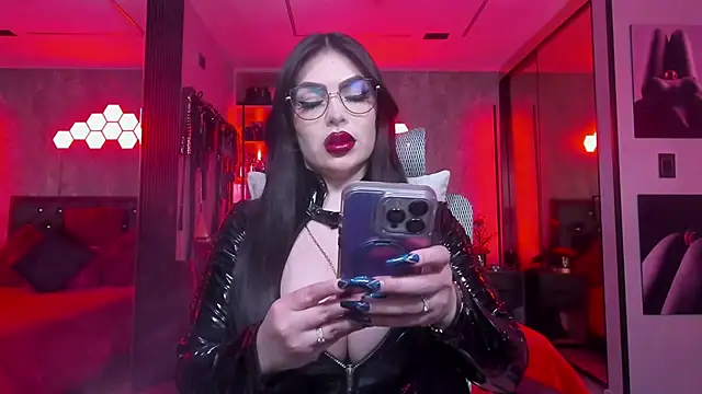 GabrielaAroms online show from June 21, 2026, 3:42 am