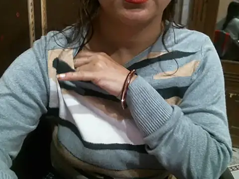 Snapshot of UrsMansi chatting on November 26, 2025, 8:43 pm UrsMansi online show from November 26, 2025, 8:43 pm