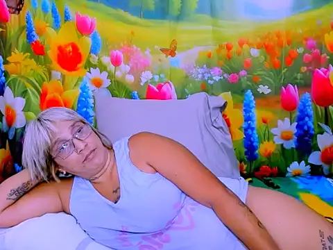 indianroxy online show from June 24, 2026, 8:08 pm