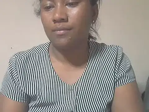 Snapshot of cutybigass chatting on June 18, 2026, 5:39 pm cutybigass online show from June 18, 2026, 5:39 pm