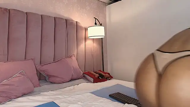 HallyBans online show from November 12, 2025, 11:54 am