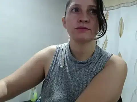 Snapshot of angel_sw chatting on March 11, 2025, 8:42 pm angel sw online show from March 11, 2025, 8:42 pm