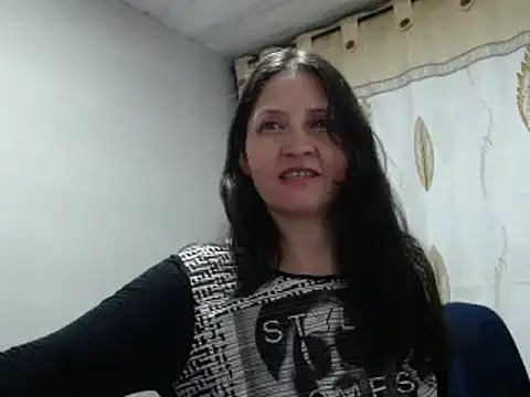 Snapshot of angel_sw chatting on March 18, 2025, 1:21 am angel sw online show from March 18, 2025, 1:21 am