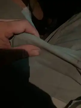 Snapshot of mikeylong chatting on December 29, 2024, 6:14 am mikeylong online show from December 29, 2024, 6:14 am