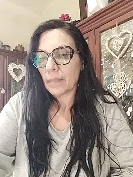 Snapshot of Melmamalhuda@xh chatting on May 25, 2026, 7:25 am Melmamalhudaxh online show from May 25, 2026, 7:25 am
