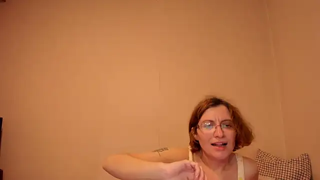 Snapshot of MarilynDream chatting on June 14, 2026, 9:06 pm MarilynDream online show from June 14, 2026, 9:06 pm