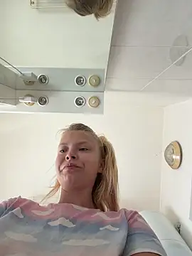 Snapshot of AnastasiaAniess chatting on June 10, 2026, 6:34 am AnastasiaAniess online show from June 10, 2026, 6:34 am