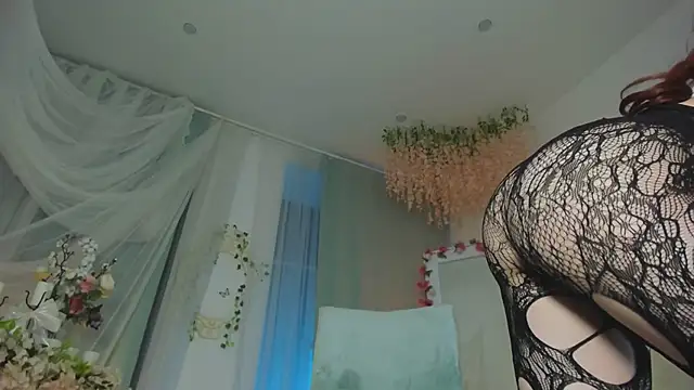 LilianKroft online show from February 13, 2025, 12:00 pm