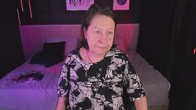 LindaPassionate online show from March 3, 2026, 5:13 am