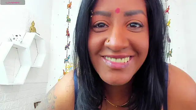 LadyNahir online show from February 25, 2026, 4:22 am