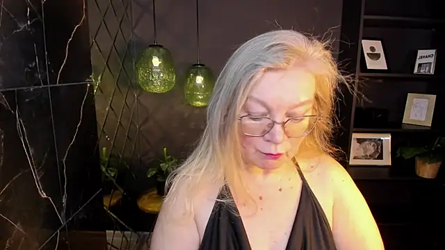 NataliMellow online show from February 21, 2026, 1:23 pm