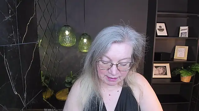 NataliMellow online show from March 10, 2026, 1:05 pm