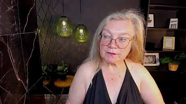 NataliMellow online show from July 22, 2026, 1:25 pm