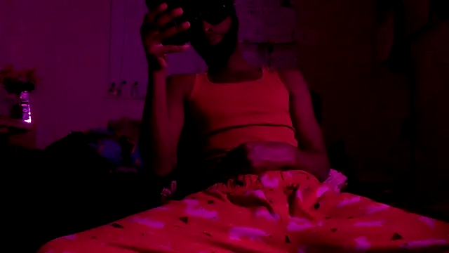 smallphallus online show from June 22, 2026, 1:29 am