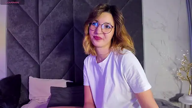 Snapshot of JaneGraceful chatting on February 3, 2025, 12:36 pm JaneGraceful online show from February 3, 2025, 12:36 pm