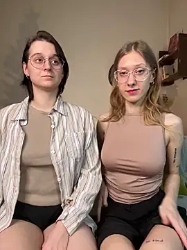 Snapshot of Jitoon_Exe chatting on December 2, 2024, 3:37 am Jitoon Exe online show from December 2, 2024, 3:37 am