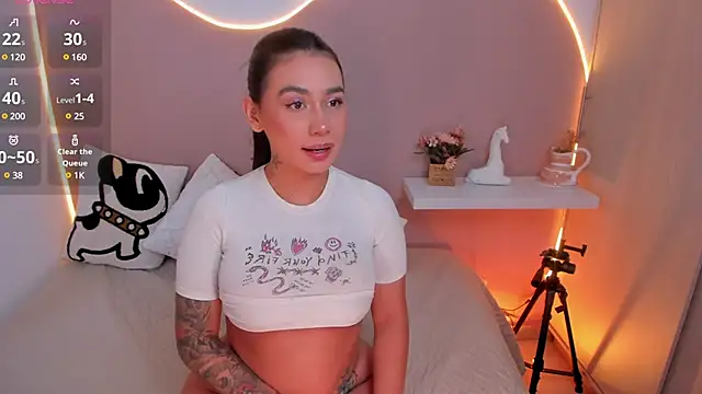 Snapshot of EllieMitchell chatting on December 22, 2024, 7:42 pm EllieMitchell online show from December 22, 2024, 7:42 pm