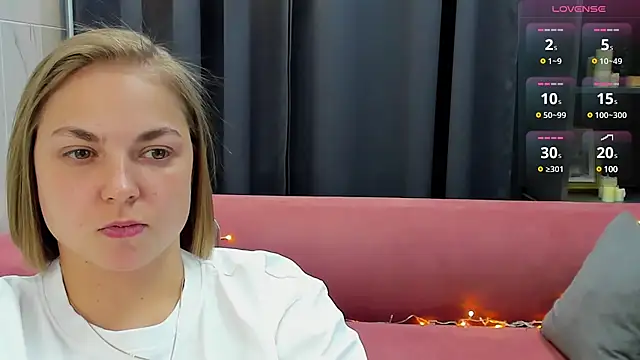 Snapshot of TataArdent chatting on January 6, 2025, 11:09 pm TataArdent online show from January 6, 2025, 11:09 pm