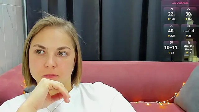 Snapshot of TataArdent chatting on January 13, 2025, 8:15 pm TataArdent online show from January 13, 2025, 8:15 pm