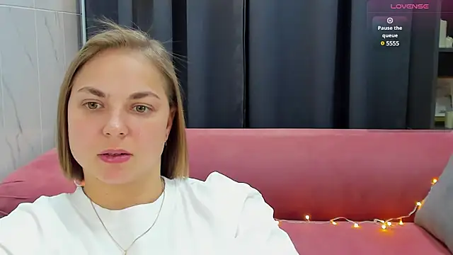 Snapshot of TataArdent chatting on January 13, 2025, 11:17 pm TataArdent online show from January 13, 2025, 11:17 pm