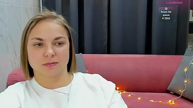 Snapshot of TataArdent chatting on January 14, 2025, 2:19 am TataArdent online show from January 14, 2025, 2:19 am