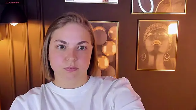 Snapshot of TataArdent chatting on January 21, 2025, 8:11 pm TataArdent online show from January 21, 2025, 8:11 pm