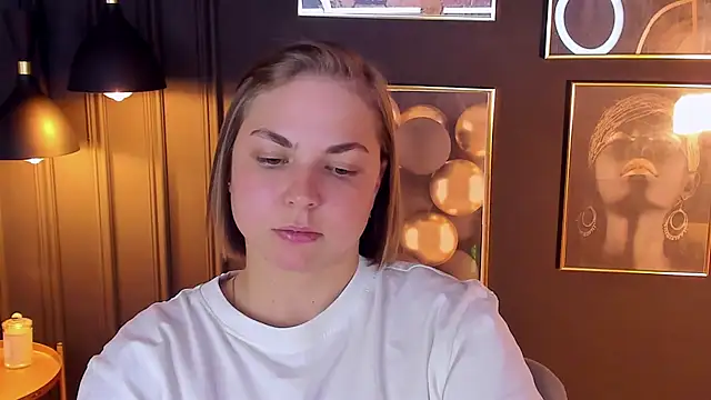 Snapshot of TataArdent chatting on January 22, 2025, 2:15 am TataArdent online show from January 22, 2025, 2:15 am