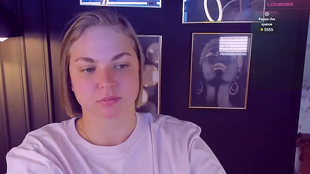 Snapshot of TataArdent chatting on January 23, 2025, 11:47 pm TataArdent online show from January 23, 2025, 11:47 pm