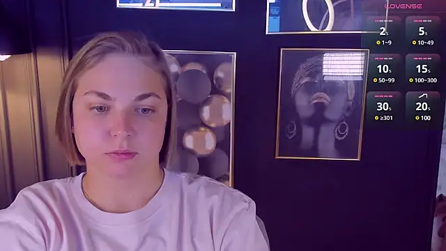 Snapshot of TataArdent chatting on January 24, 2025, 2:49 am TataArdent online show from January 24, 2025, 2:49 am