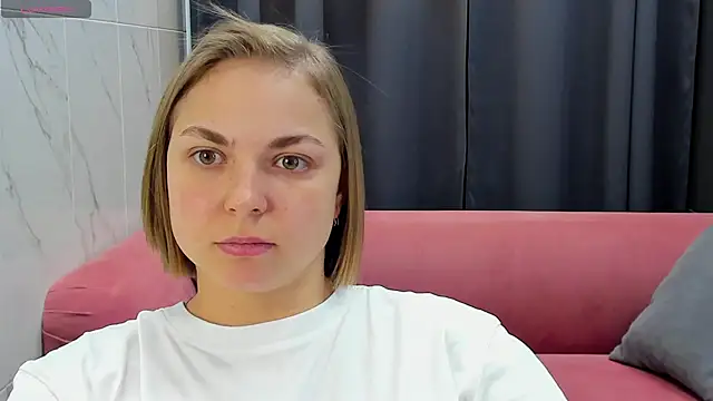 Snapshot of TataArdent chatting on February 3, 2025, 8:13 pm TataArdent online show from February 3, 2025, 8:13 pm