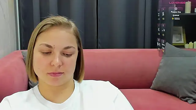 Snapshot of TataArdent chatting on February 10, 2025, 11:34 pm TataArdent online show from February 10, 2025, 11:34 pm