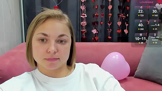 Snapshot of TataArdent chatting on February 14, 2025, 2:18 am TataArdent online show from February 14, 2025, 2:18 am