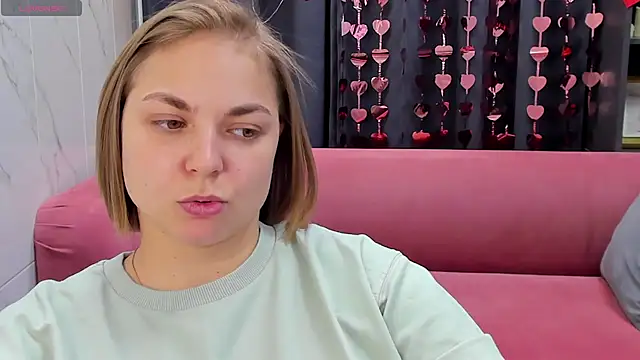 Snapshot of TataArdent chatting on February 17, 2025, 8:04 pm TataArdent online show from February 17, 2025, 8:04 pm