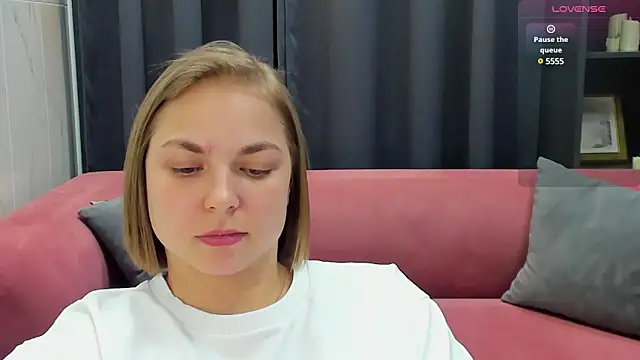 Snapshot of TataArdent chatting on February 21, 2025, 11:43 pm TataArdent online show from February 21, 2025, 11:43 pm