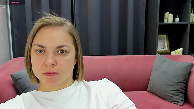 Snapshot of TataArdent chatting on February 24, 2025, 8:14 pm TataArdent online show from February 24, 2025, 8:14 pm