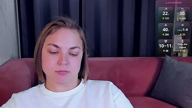 Snapshot of TataArdent chatting on February 28, 2025, 8:18 pm TataArdent online show from February 28, 2025, 8:18 pm