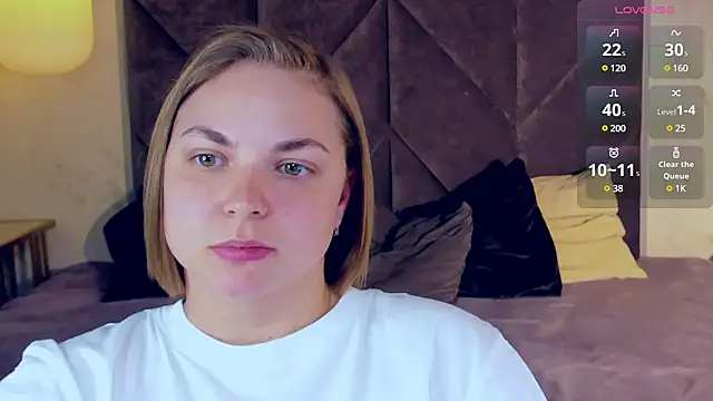 Snapshot of TataArdent chatting on March 6, 2025, 11:31 pm TataArdent online show from March 6, 2025, 11:31 pm