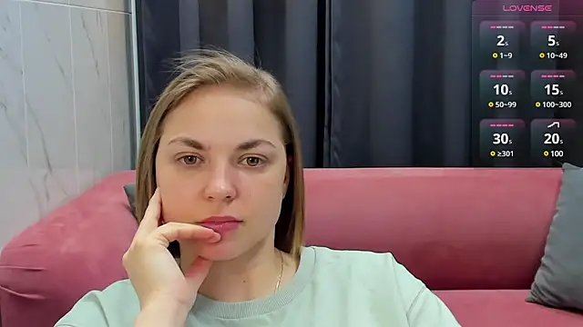 Snapshot of TataArdent chatting on March 7, 2025, 11:38 pm TataArdent online show from March 7, 2025, 11:38 pm