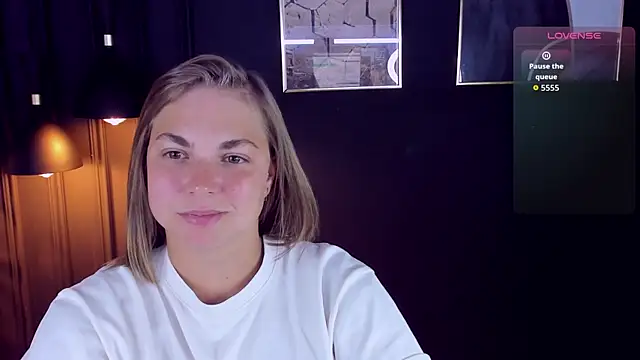 Snapshot of TataArdent chatting on October 28, 2025, 8:22 pm TataArdent online show from October 28, 2025, 8:22 pm