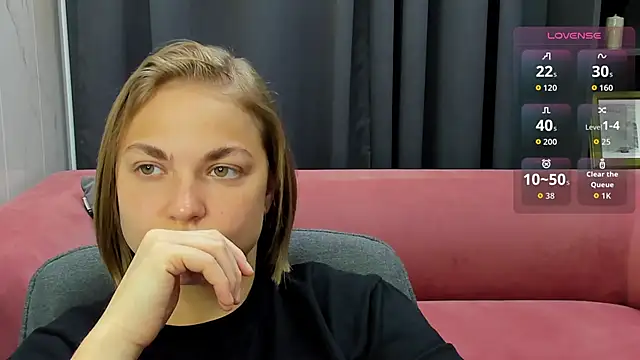 Snapshot of TataArdent chatting on November 6, 2025, 8:32 pm TataArdent online show from November 6, 2025, 8:32 pm