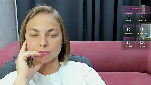 Snapshot of TataArdent chatting on November 7, 2025, 8:09 pm TataArdent online show from November 7, 2025, 8:09 pm