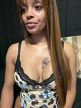 Rakiyahcharms online show from June 21, 2026, 6:21 pm