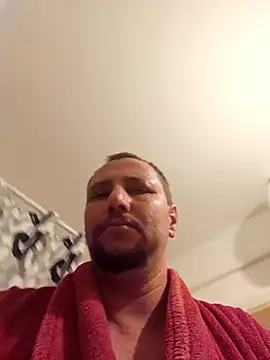 Snapshot of Miki20677 chatting on December 11, 2024, 5:26 pm Miki20677 online show from December 11, 2024, 5:26 pm