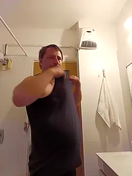 Snapshot of Miki20677 chatting on March 5, 2025, 4:57 pm Miki20677 online show from March 5, 2025, 4:57 pm