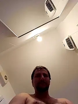 Snapshot of Miki20677 chatting on December 2, 2025, 5:08 pm Miki20677 online show from December 2, 2025, 5:08 pm