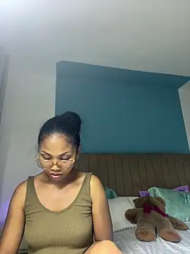Snapshot of naya86 chatting on May 28, 2026, 2:47 pm naya86 online show from May 28, 2026, 2:47 pm