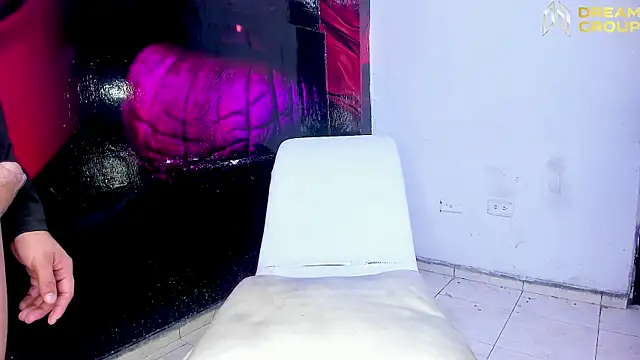 AmazingPartys online show from October 14, 2025, 3:57 pm