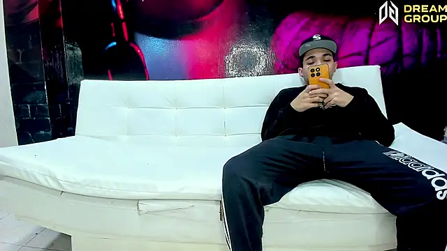 AmazingPartys online show from February 1, 2026, 7:45 pm