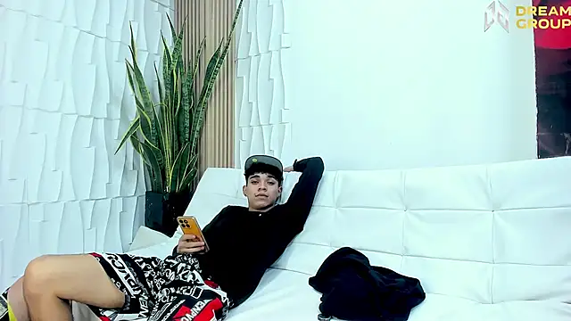 AmazingPartys online show from February 22, 2026, 7:34 pm