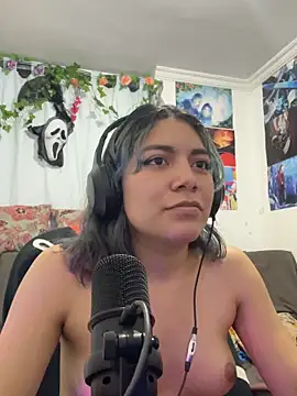 Snapshot of VaioletUwU chatting on March 13, 2026, 3:46 am VaioletUwU online show from March 13, 2026, 3:46 am